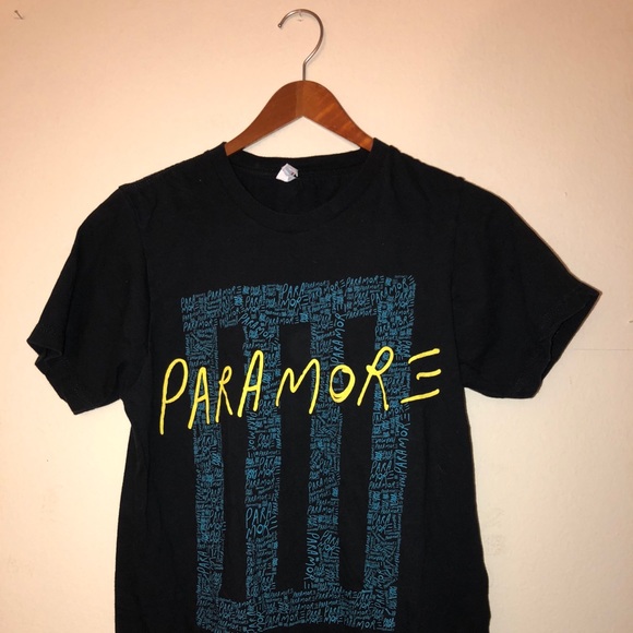Paramore t-shirt - Picture 1 of 2